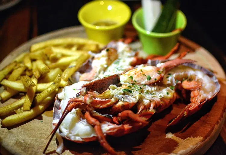 comment servir un lobster