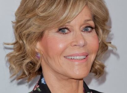 coupe courte dégradée pour femme de 50 ans idées modernes et faciles à vivre