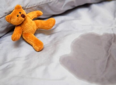 draps-mouillés-enfant-qui-fait-pipi-au-lit-quelles-astuces-pour-résoudre-le-problème