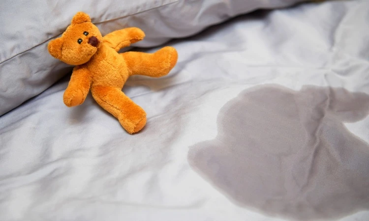draps mouillés enfant qui fait pipi au lit quelles astuces pour résoudre le problème