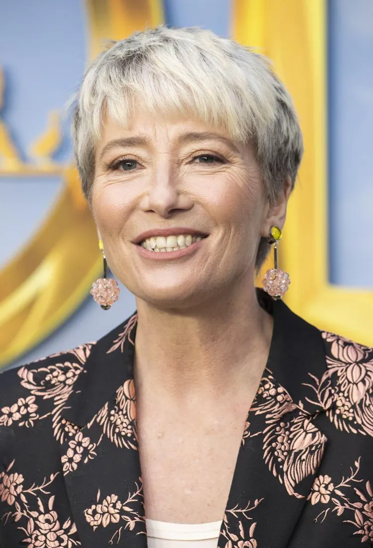 The idea of ​​a trendy hairstyle 60 years after Emma Thompson 62 years