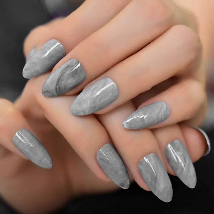marble nail art tendance manucure ongles vernis novembre automne 2021
