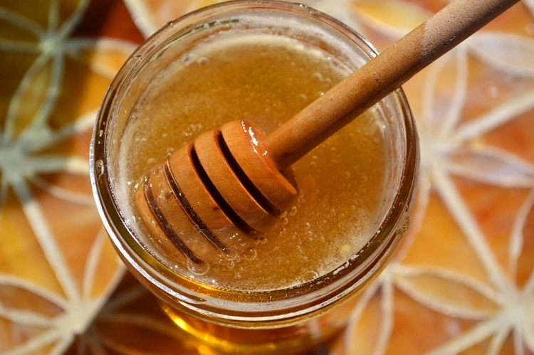 Le miel comme remède pour la toux