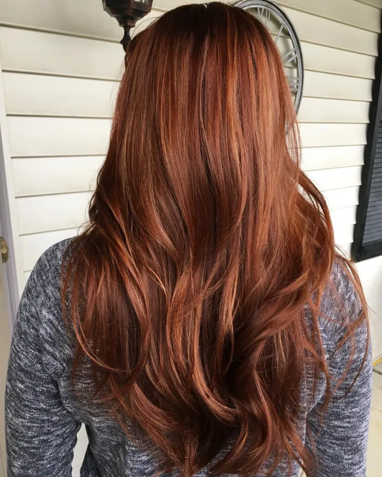 tendance copper hair coloration automne hiver 2021 2021 auburn