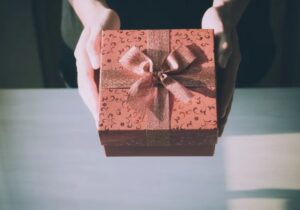 Cadeau symbolique Noel 2021 homme ou femme