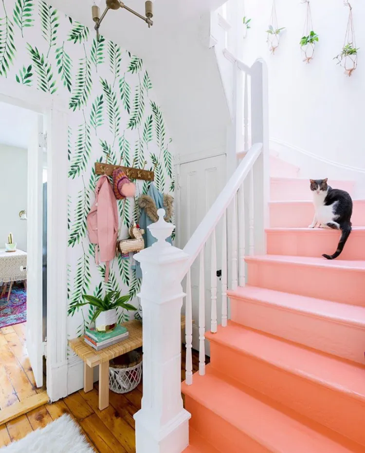 comment décorer les escaliers avec peinture marches peche effet dégradé ombre