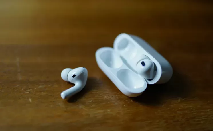 comment nettoyer etui airpods