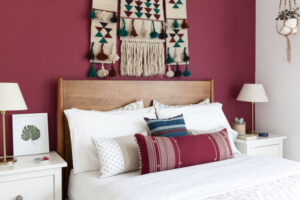 déco murale tête de lit panneau textile franges glands apporter souffle nouveau