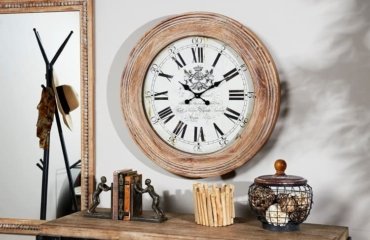 horloge vintage dans la décoration intérieure