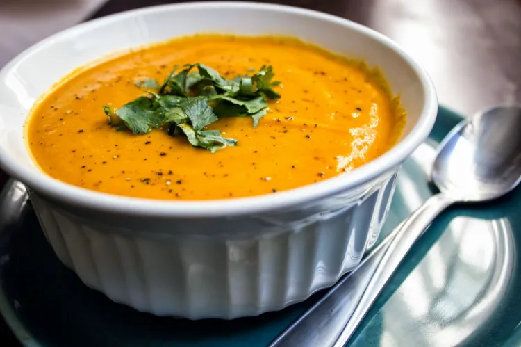 recette soupe hiver carottes panais poireau légumes saison persil