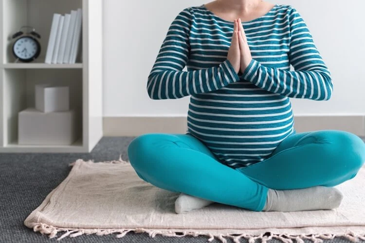 yoga prénatal pendant la grossesse bienfaits pour immunité
