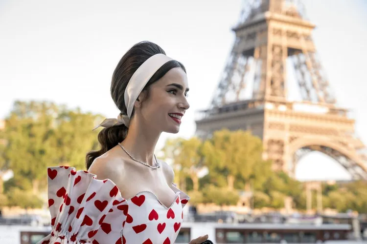 Emily in Paris aura troisième et quatrième saison série à succès Netflix
