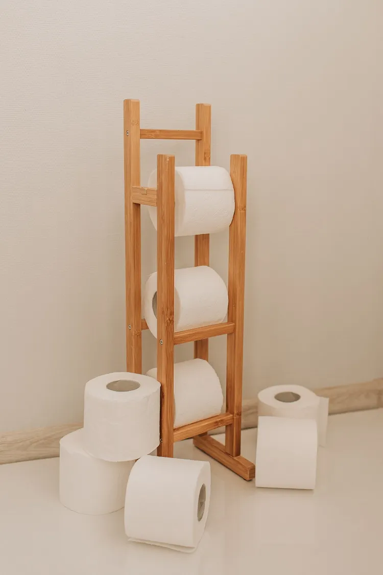 accessoires de toilette en bois