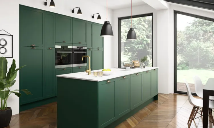 armoires de cuisine vert de gris clair couleurs tendance 2022 décoration intérieure