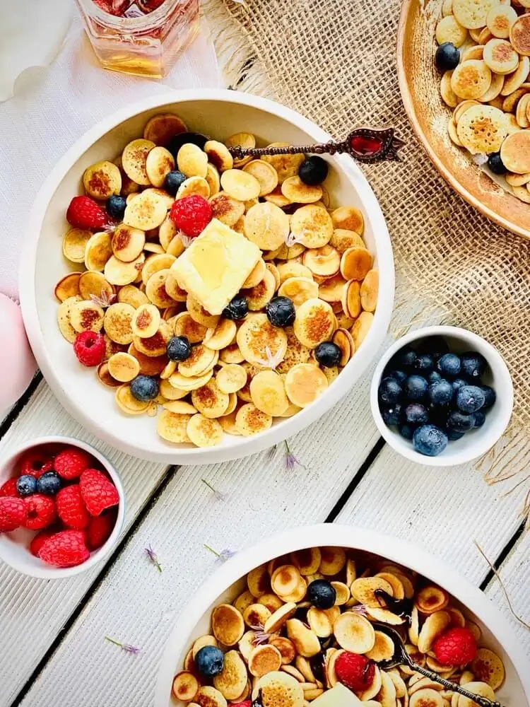 cereal bowl, mini pancakes, breakfast idea for kids