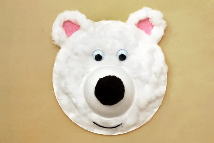 bricolage hiver facile maternelle ours polaire en assiette en carton