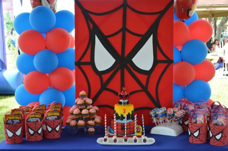 buffet sucré décoration anniversaire Spider-Man fete enfant thème