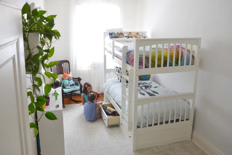 comment aménager une chambre pour deux enfants lits superposés avec rangements