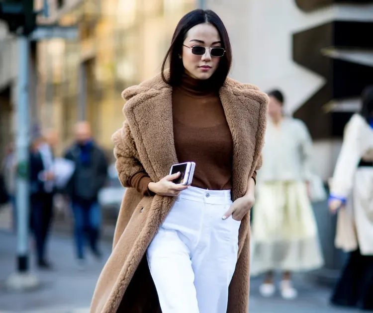 comment porter le jean blanc en hiver 2022 femme tendance