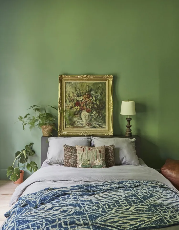 deco chambre style jungle peinture murale verte