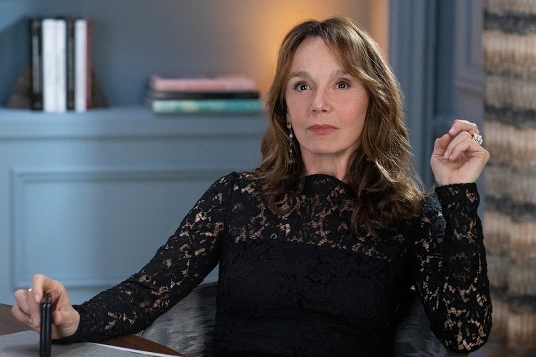 la coiffure de Sylvie Grateau de Emily in Paris