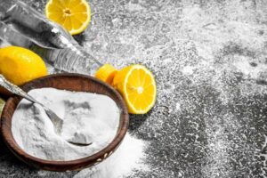 nettoyer fond de poele brule dos noirci bicarbonate de soude et citron astuces de grand-mère