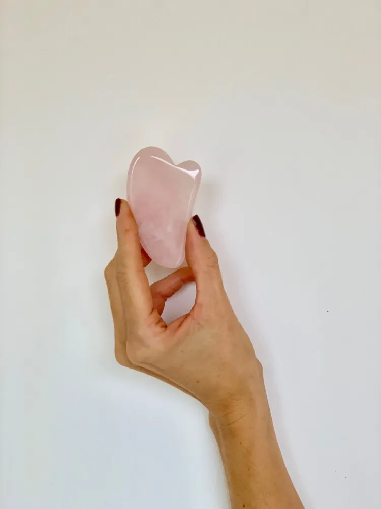 pierre massage gua sha quartz rose