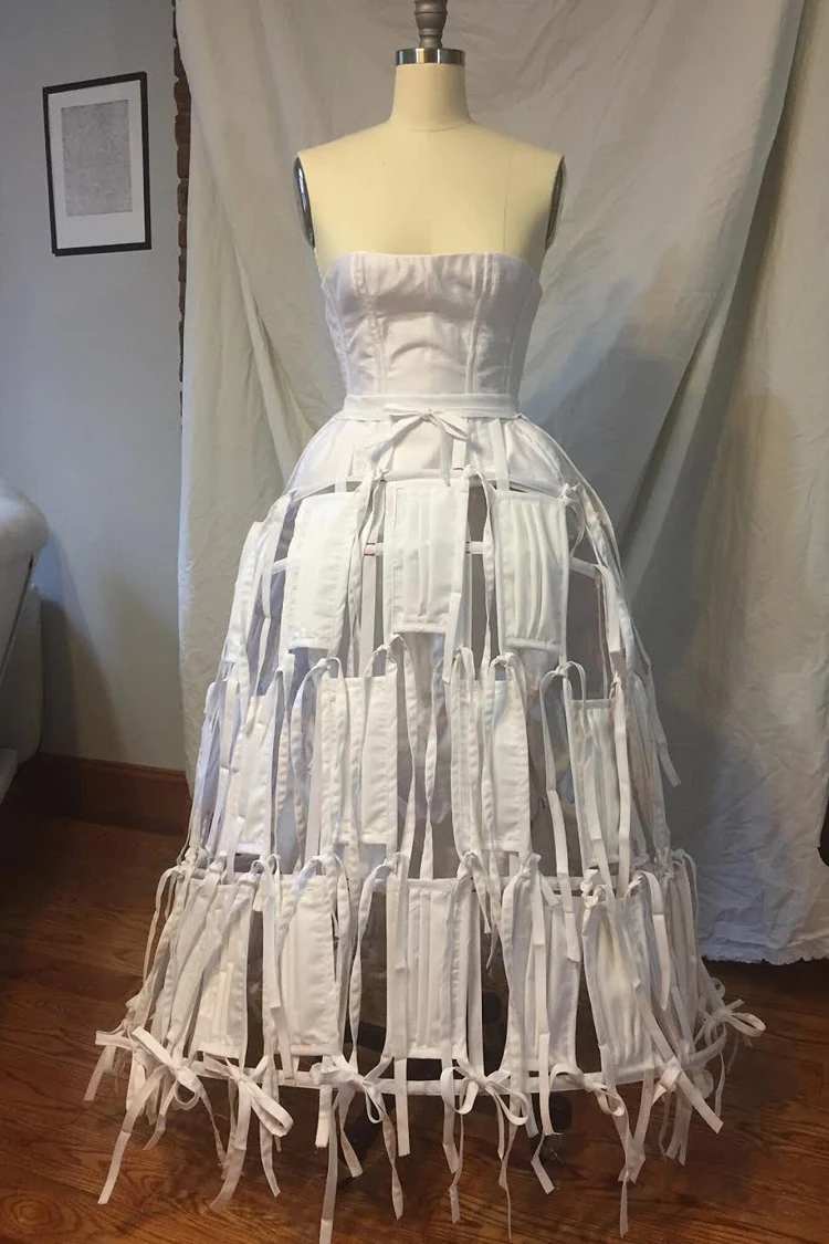 reutiliser un masque jetable pour creer une robe