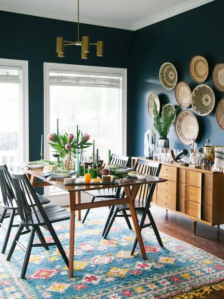 tendance decoration salle a manger 2022 meubles vintage kilim multicolore