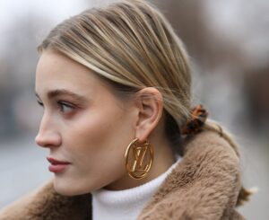 toutes couleurs de mèches cheveux tendance femme 2022