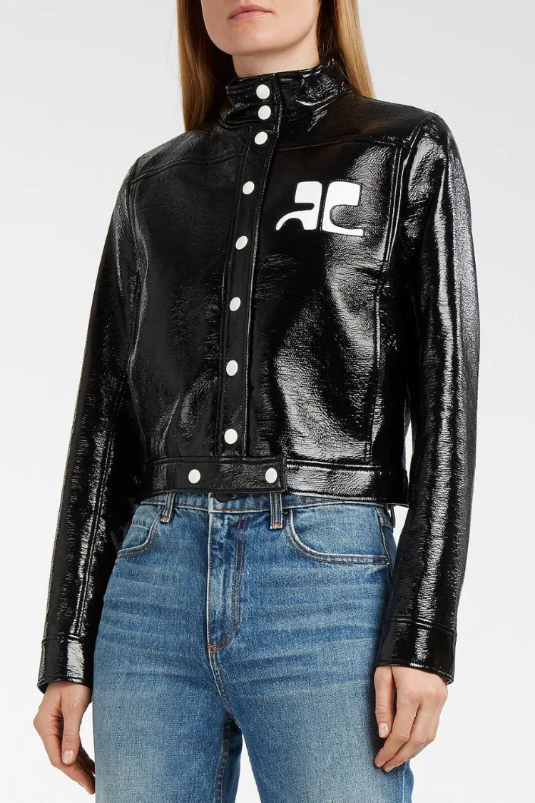 veste courrèges vinyle vintage courte noir tendance mode printemps 2022 femme