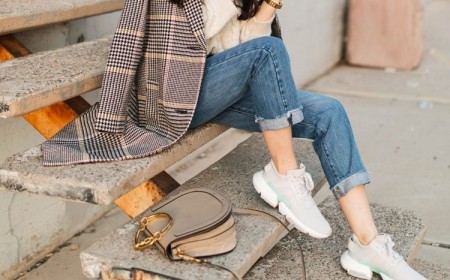 Comment porter les baskets apres 50 ans