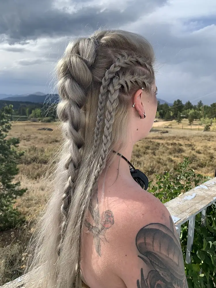 Coupe de cheveux viking femme
