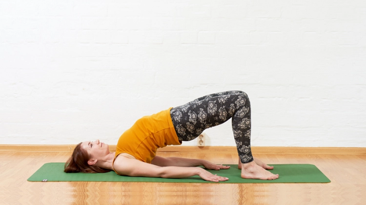 Le pont le yoga peut il aider a mincir
