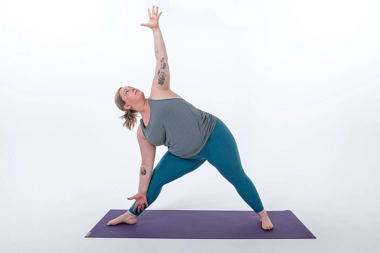 Pose yoga le triangle