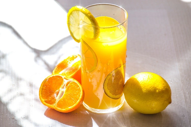 Réduire le cholestérol naturellement jus de citron