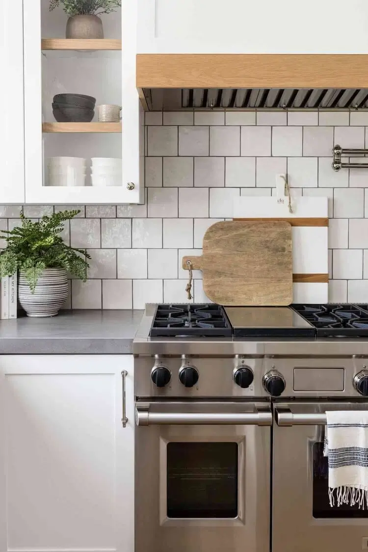 vintage white tiles square shape kitchen backsplash