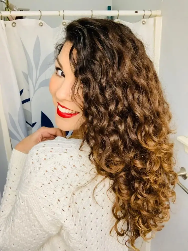 comment avoir belles boucles définies technique virale Tiktok bowl method