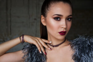 comment porter le collier ras de cou