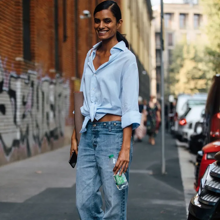 comment porter le jean taille basse ample femme au printemps 2022