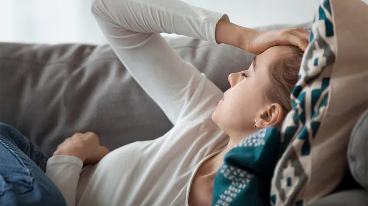 comment soigner migraine sans médicaments bons gestes changements heures de sommeil