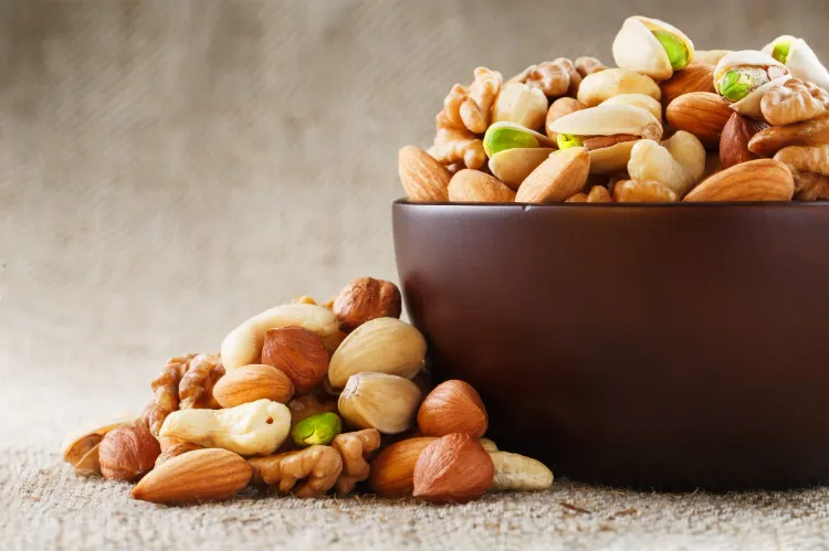 consommer noix crues manger sainement pour ajouter espérance de vie bons aliments