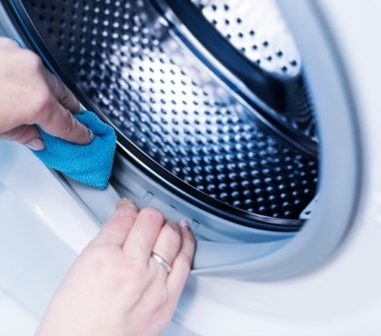décrasser les joints nettoyer une machine à laver à chargement frontal au vinaigre