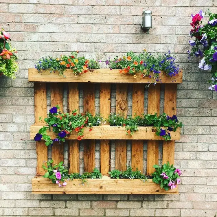 diy mur vegetal palette balcon