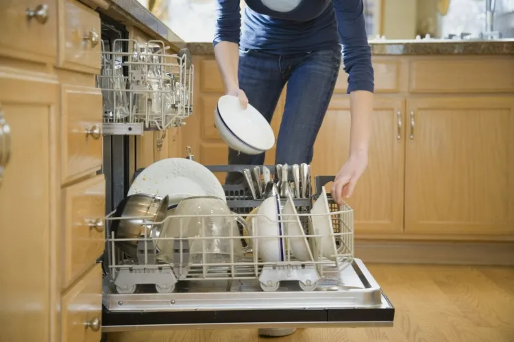 faire briller sa vaisselle utiliser détergents protection corrosion