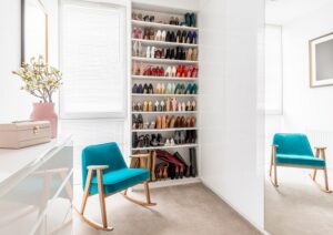 idée chic rangement chaussure fonctionnel décoratif armoire sur mesure sol plafond