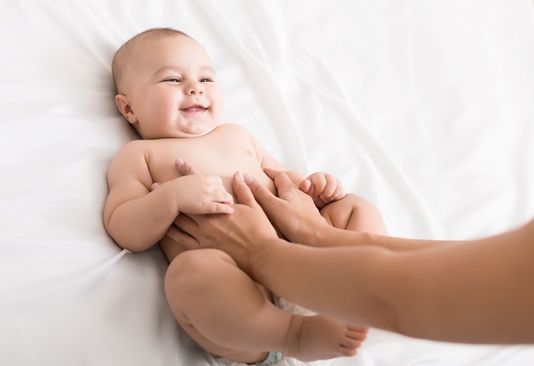 importance massage bébé bienfaits sante 2022