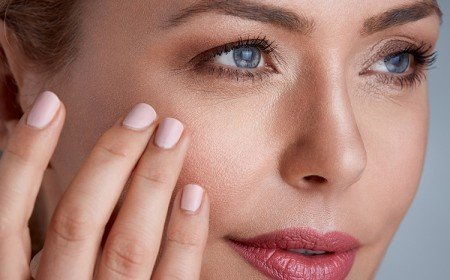 ingrédient secret soins anti-âge recommandés par les chirurgiens esthétiques peau visage femme 50 ans