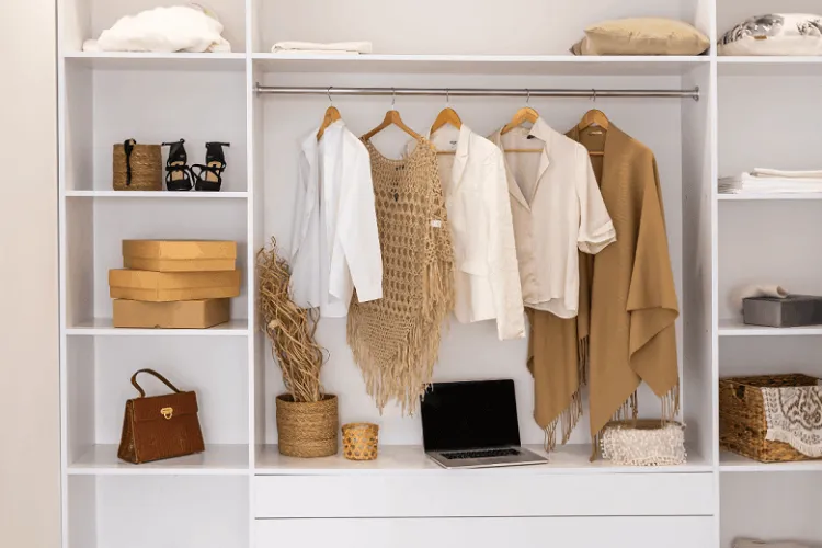 the minimalist wardrobe what is effective fashion detox 2022
