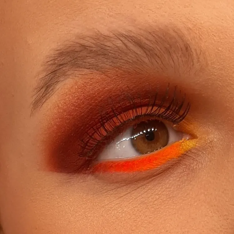 peachy makeup couleur chaude maquillage yeux tendance printemps été 2022